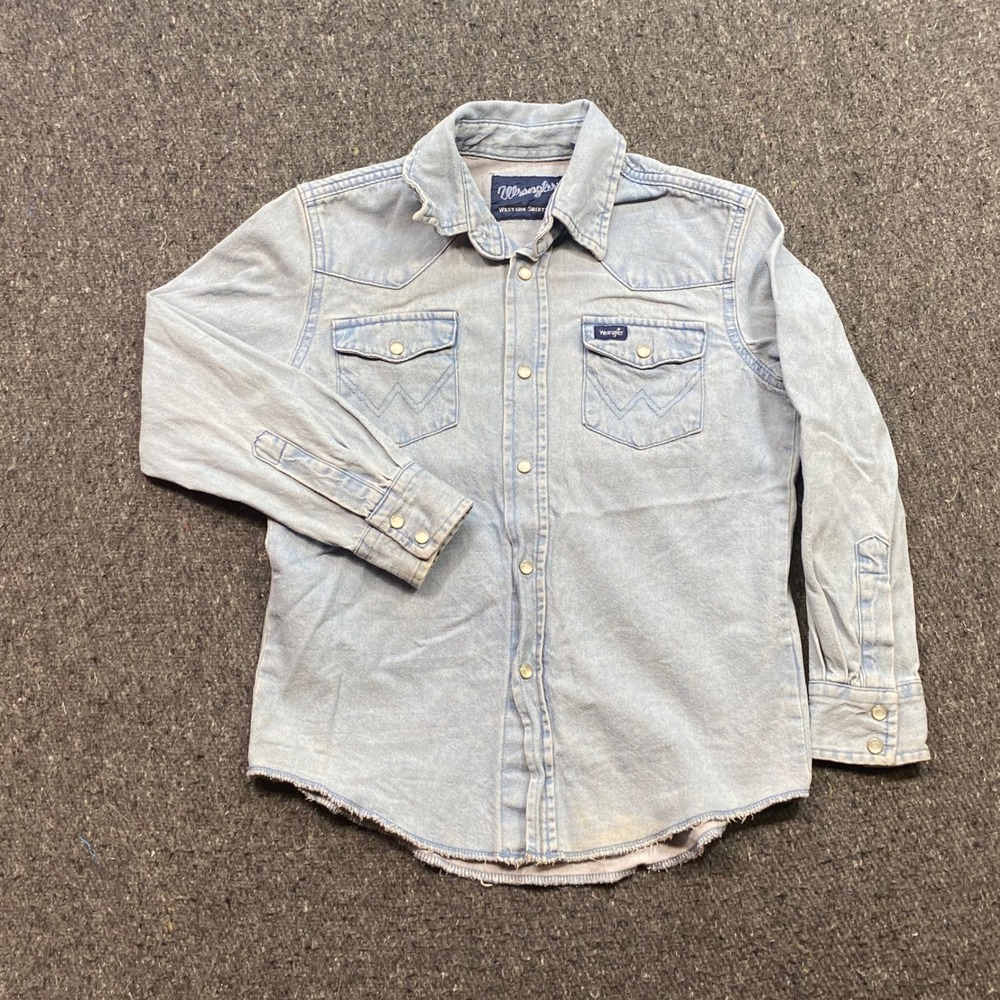 Wrangler Western Shirt Sz M Boys Blue Denim Pearl Snap Frayed Hem Cowboy Skater